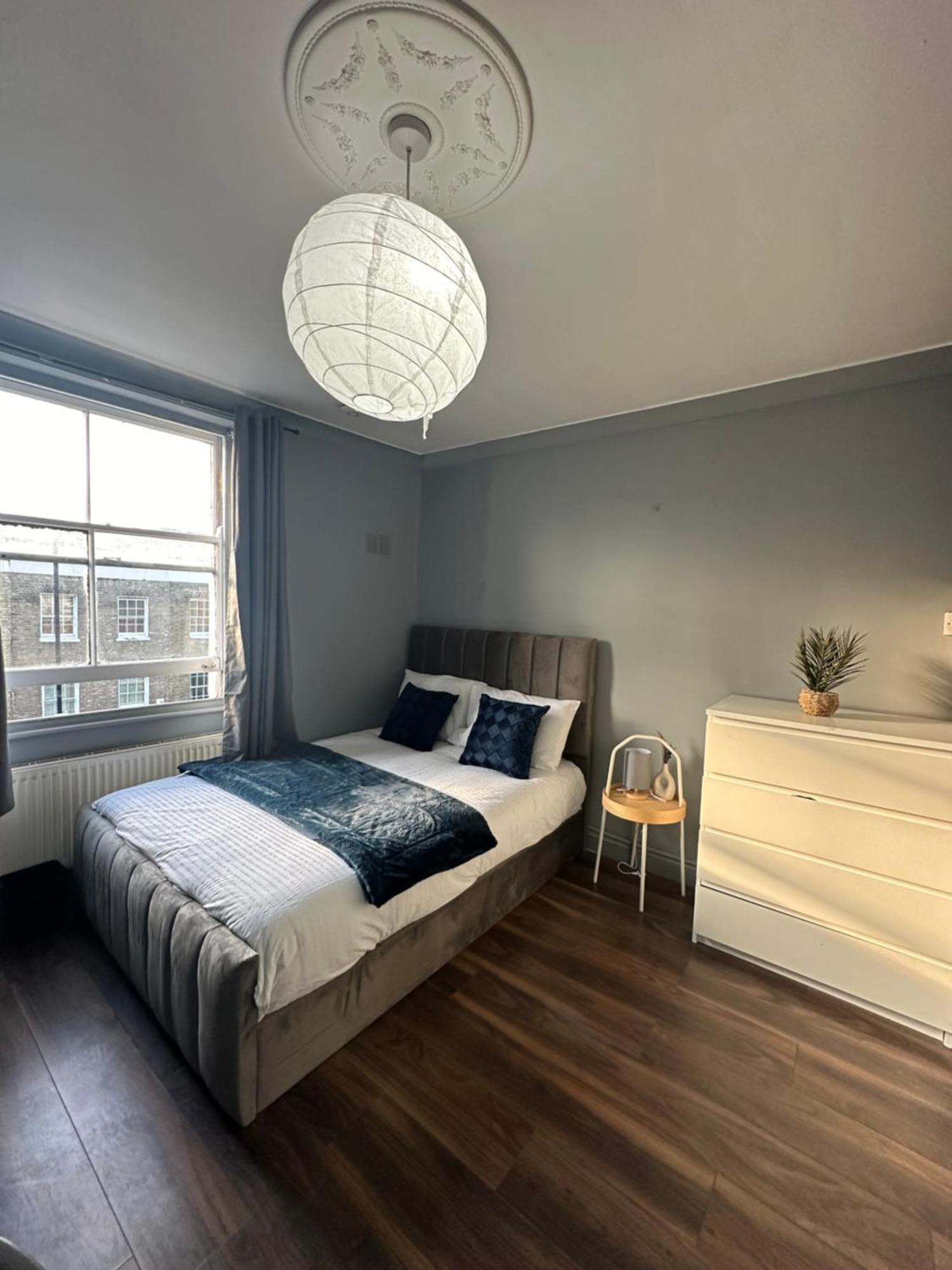 Luxury Room In A 4 Bedroom Flat! 4 Minutes Walk To Kingscross, St Pancras Londra Dış mekan fotoğraf