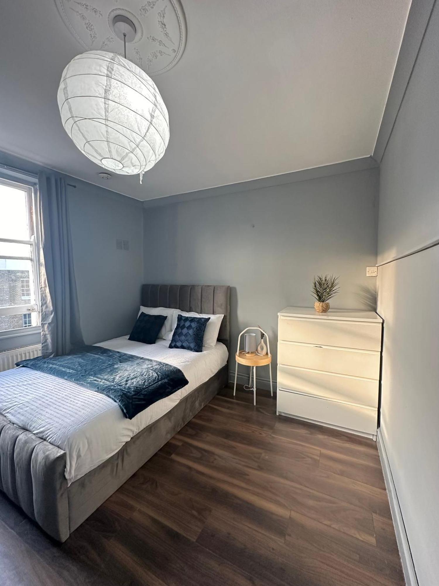 Luxury Room In A 4 Bedroom Flat! 4 Minutes Walk To Kingscross, St Pancras Londra Dış mekan fotoğraf