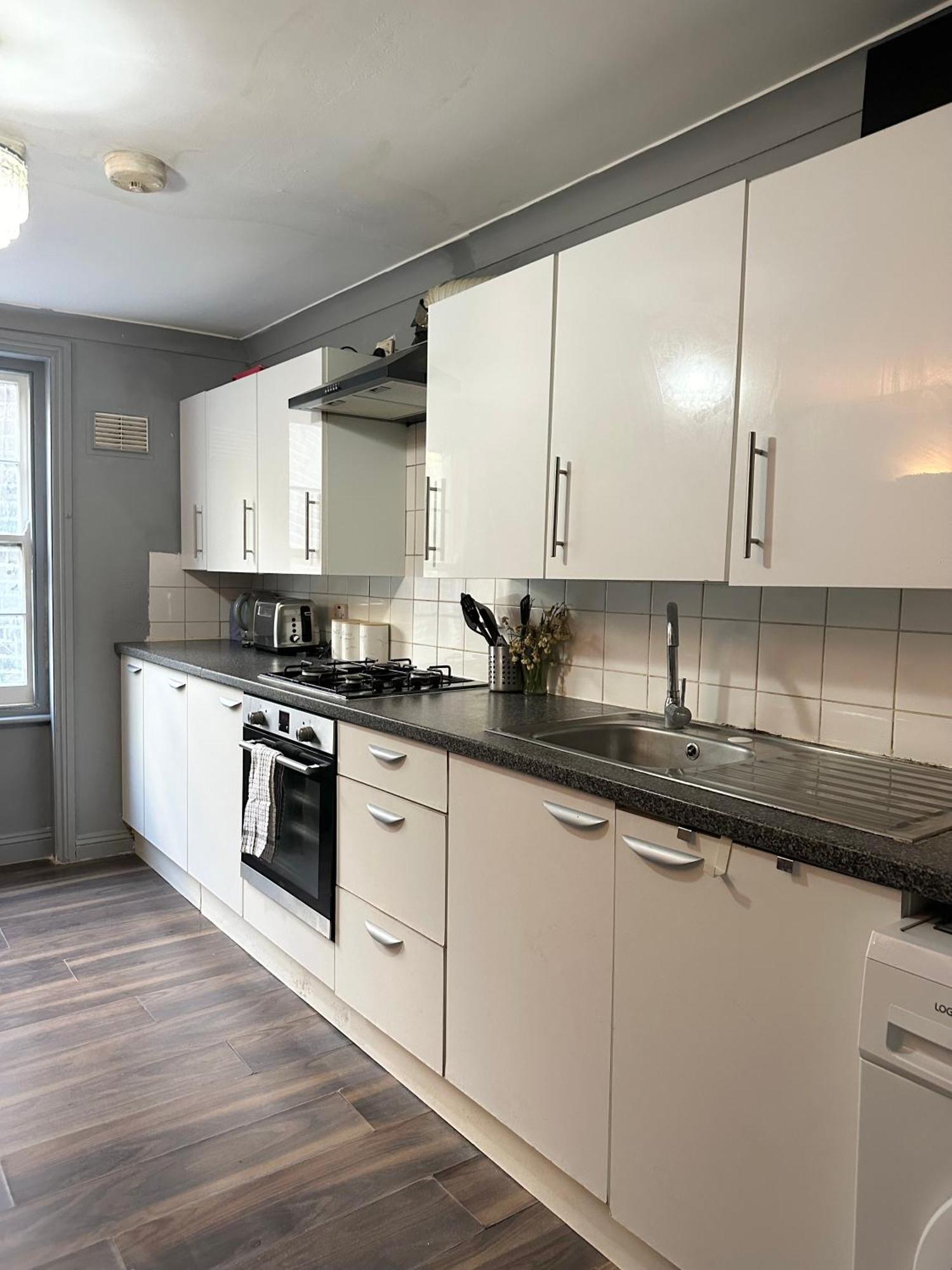 Luxury Room In A 4 Bedroom Flat! 4 Minutes Walk To Kingscross, St Pancras Londra Dış mekan fotoğraf
