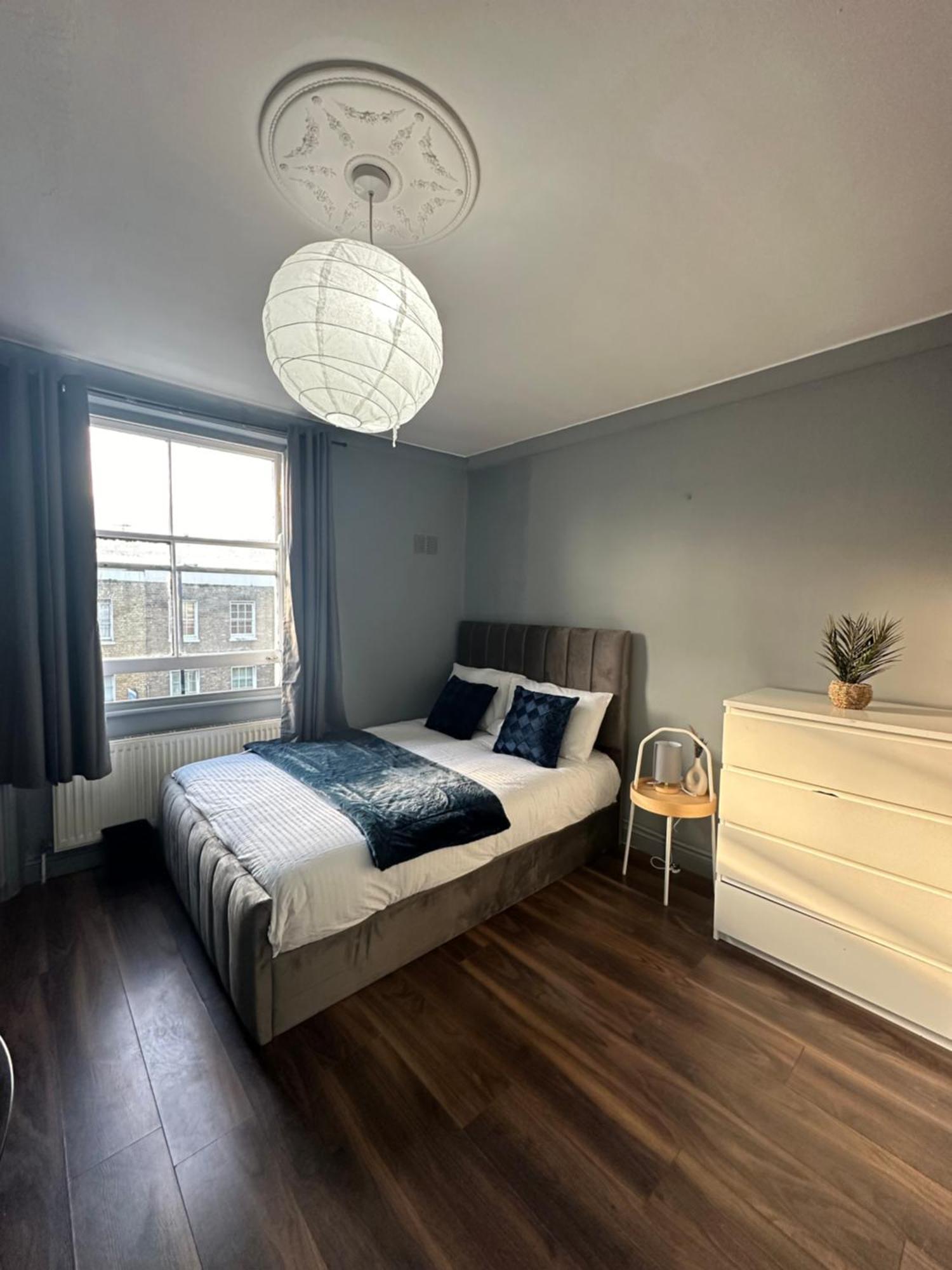 Luxury Room In A 4 Bedroom Flat! 4 Minutes Walk To Kingscross, St Pancras Londra Dış mekan fotoğraf